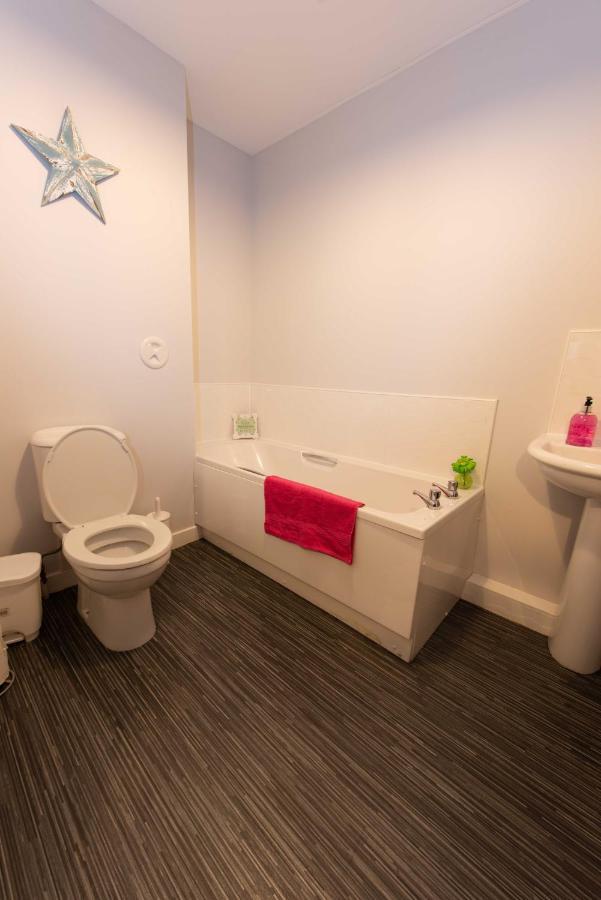 Premier - Wishaw En-Suite Apartment Exterior foto